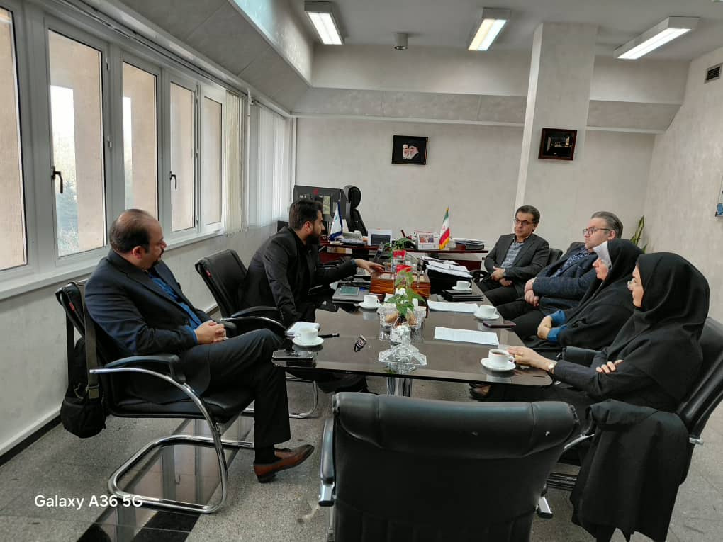 جلسه مشترک معاونت تحقیقات و فناوری دانشگاه با موسسه دانش بنیان برکت ستاد اجرایی فرمان امام(ره) جهت مشارکت در دومین رویداد رعنا